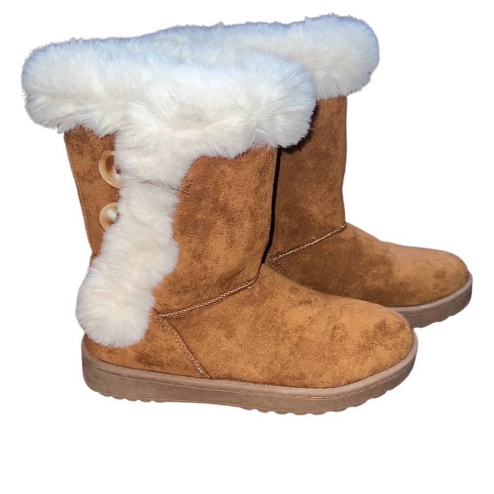 SO faux fur lined brown faux suede boots sz 4